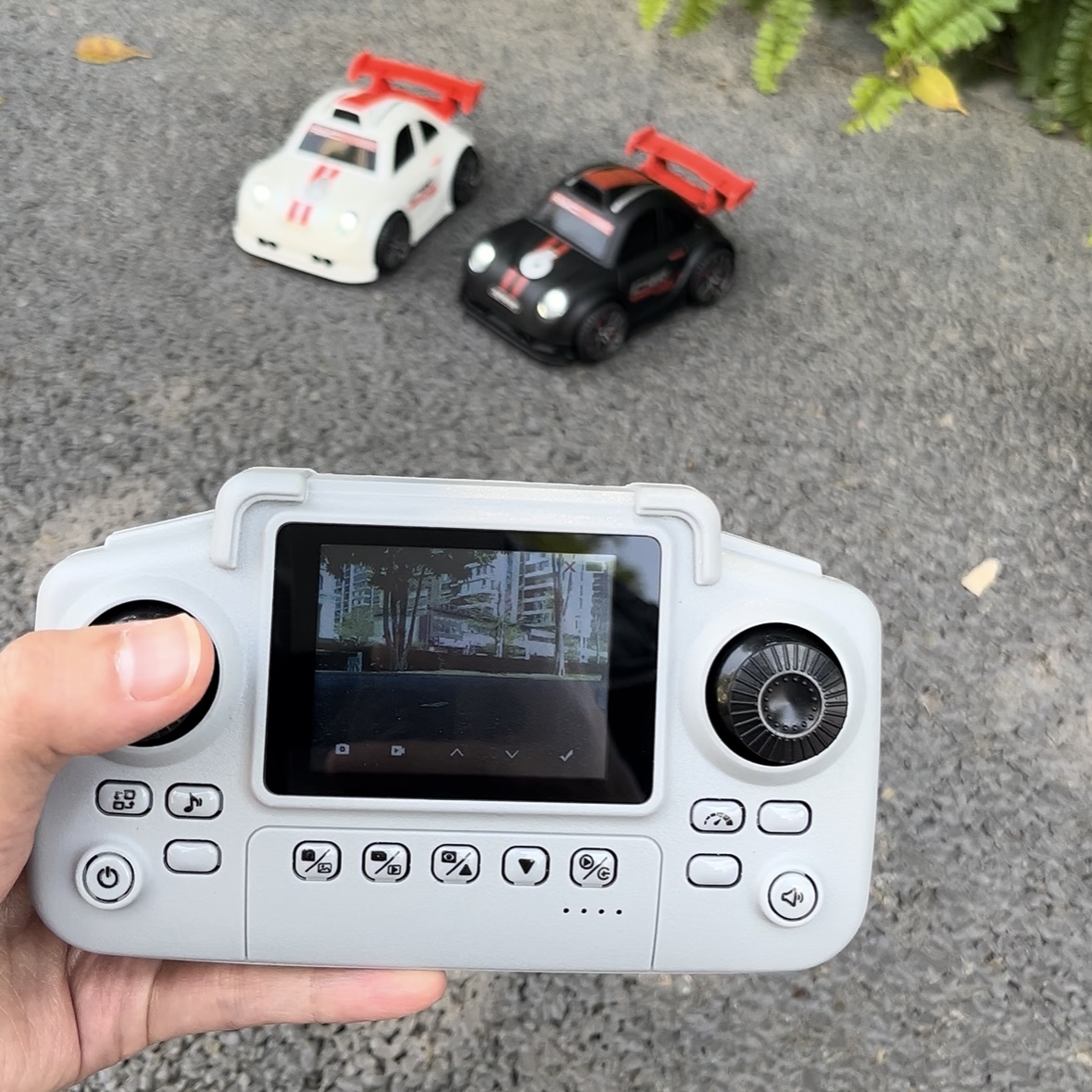Novo Carro RC C6 Drift com Luz - Toolkitrc M6Dac Smart Charger avaliação e preço